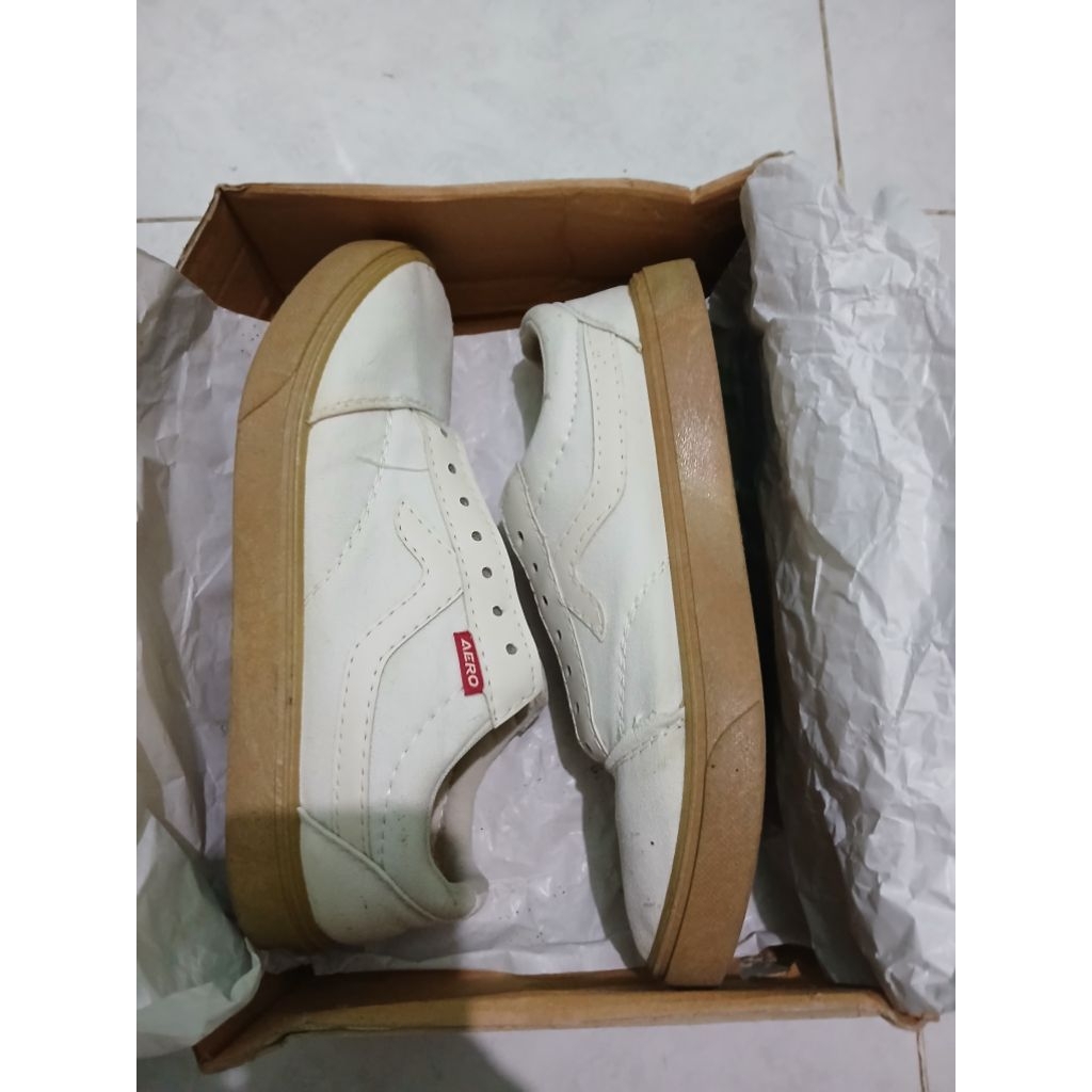 Preloved Aerostreet Massive Low