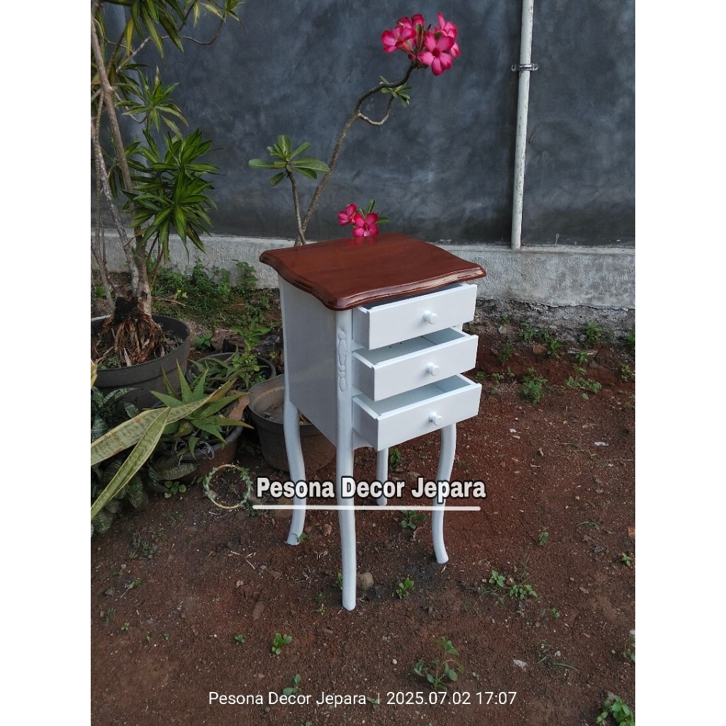 Nakas laci 3 / Nakas laci kayu jati