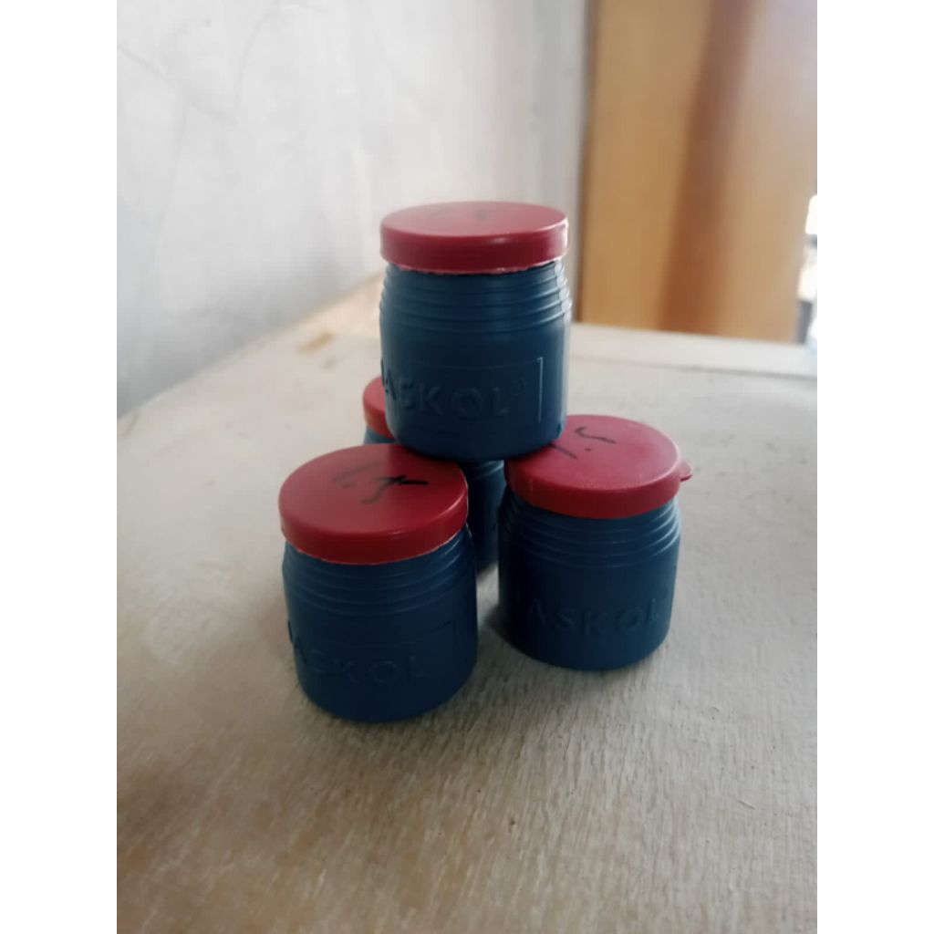 

jakol lem kertas minimalis