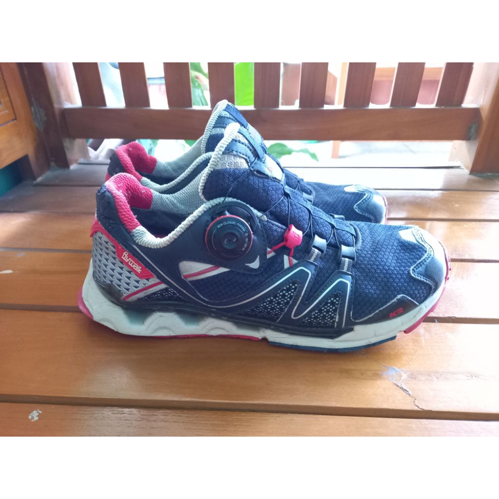 Sepatu Outdoor keren K2 sz 42 insol 27cm Flywalk Goretex
