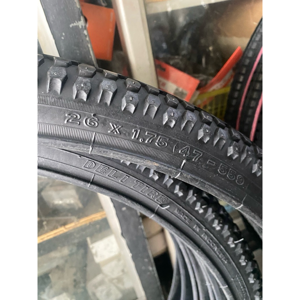 Ban Luar Sepeda 26 x 1.75 Swallow