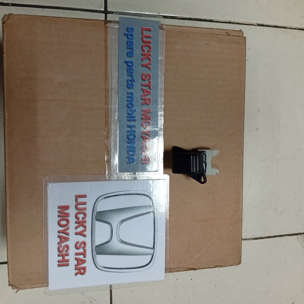 swict power window CRV GEN 2 DEPAN KIRI