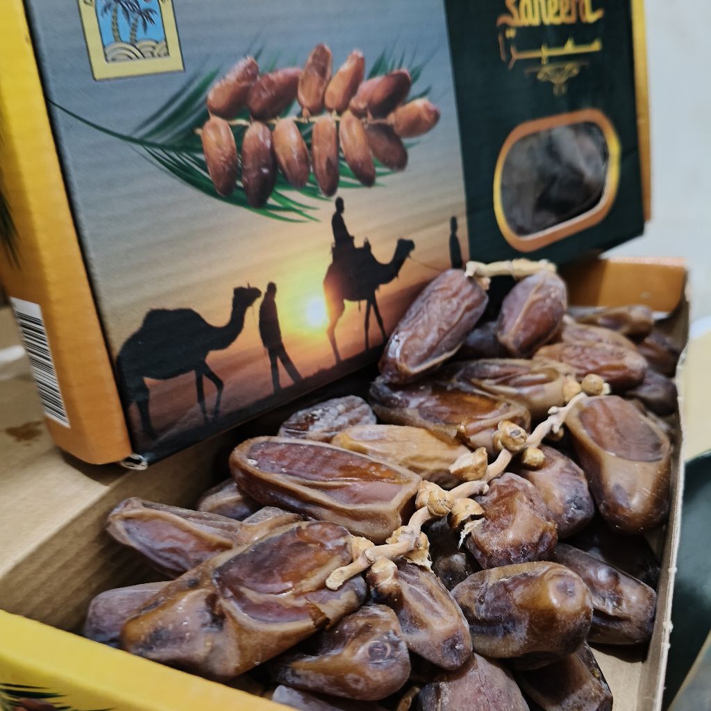 

Kurma tunisia Tangkai Kemasan dus 500gr