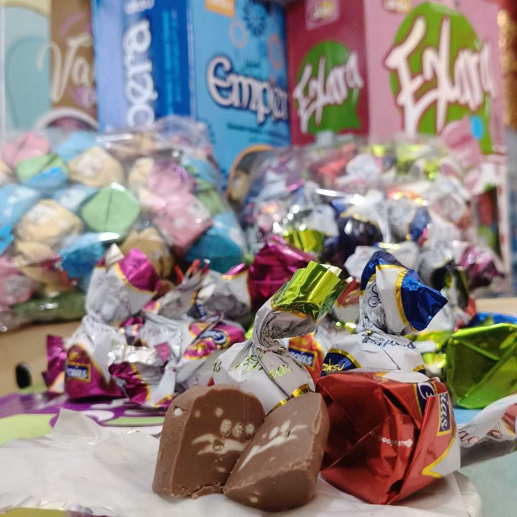 

Cokelat arab turki mix 1 box 2kg