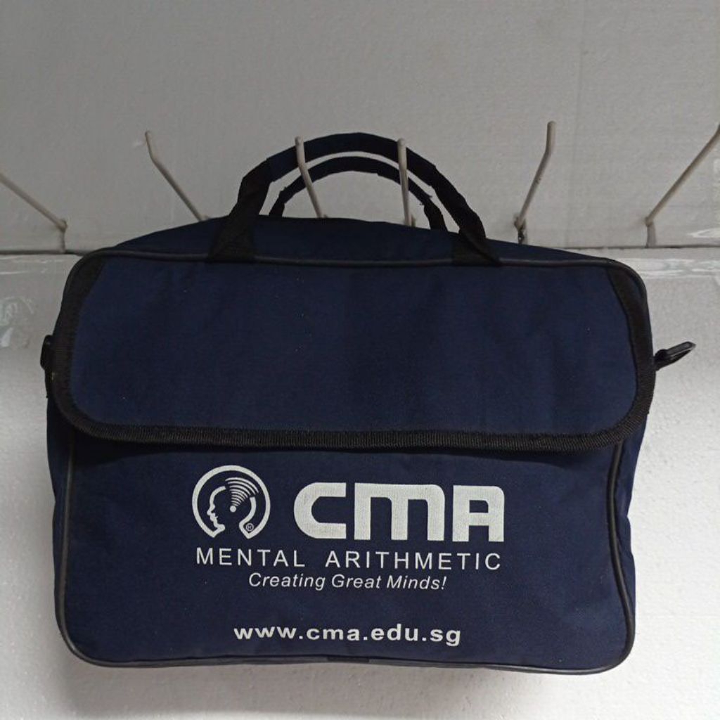 

CMA Bag-alas-37x7,5cm-tinggi-26cm-preloved