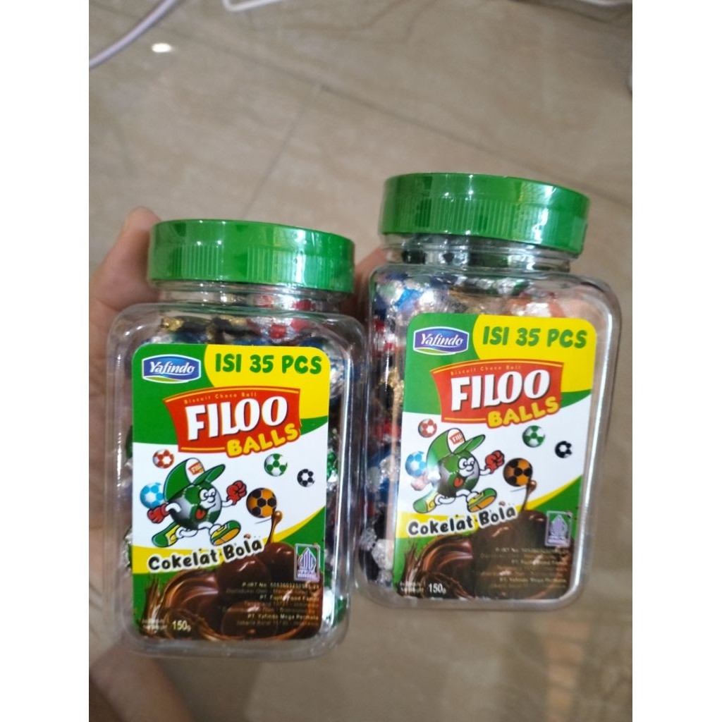 

virall..!! coklat filoo ball isi 35pcs/toples..rasanya enak dan mantul sangat disukai anak² maupun dewasa