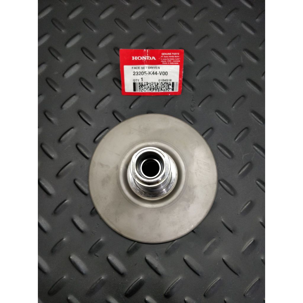 PULLY SET BEAT SCOOPY ESP 2015-2016 23205K44V00 23224K44V00