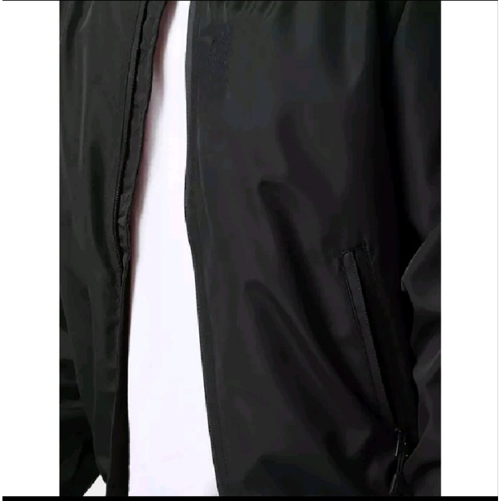 Sale Jaket Bomber Pria Kekinian Polos Hitam Bahan Parasut Anti Angin Full FuringUkuran LXL-XXL