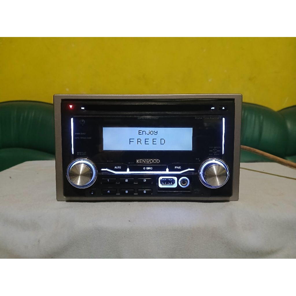 Head unit KENWOOD DPX-MP6110U Honda FREED normal semua