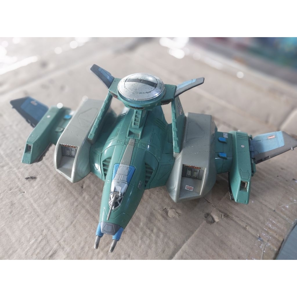 bandai ultraman gaia peace carrier vehicle dx playset model pesawat angkut