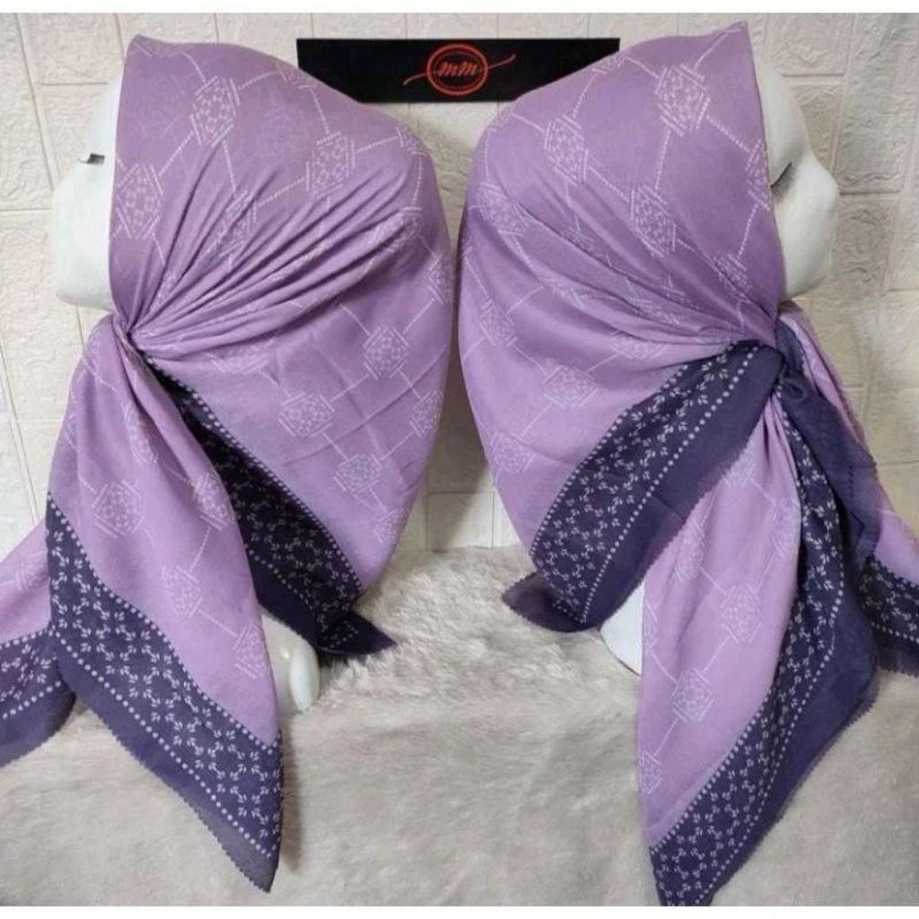 Hijab Motif Lunn Ungu Muda kode 47 Jilbab Segi Empat Voal Premium