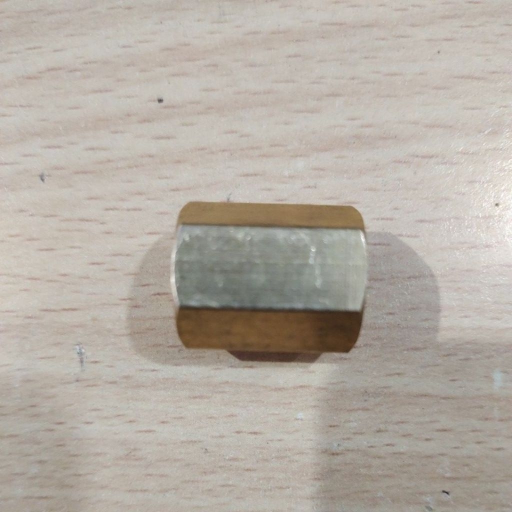 nepel sambung drat dalam 14mm bahan kuningan