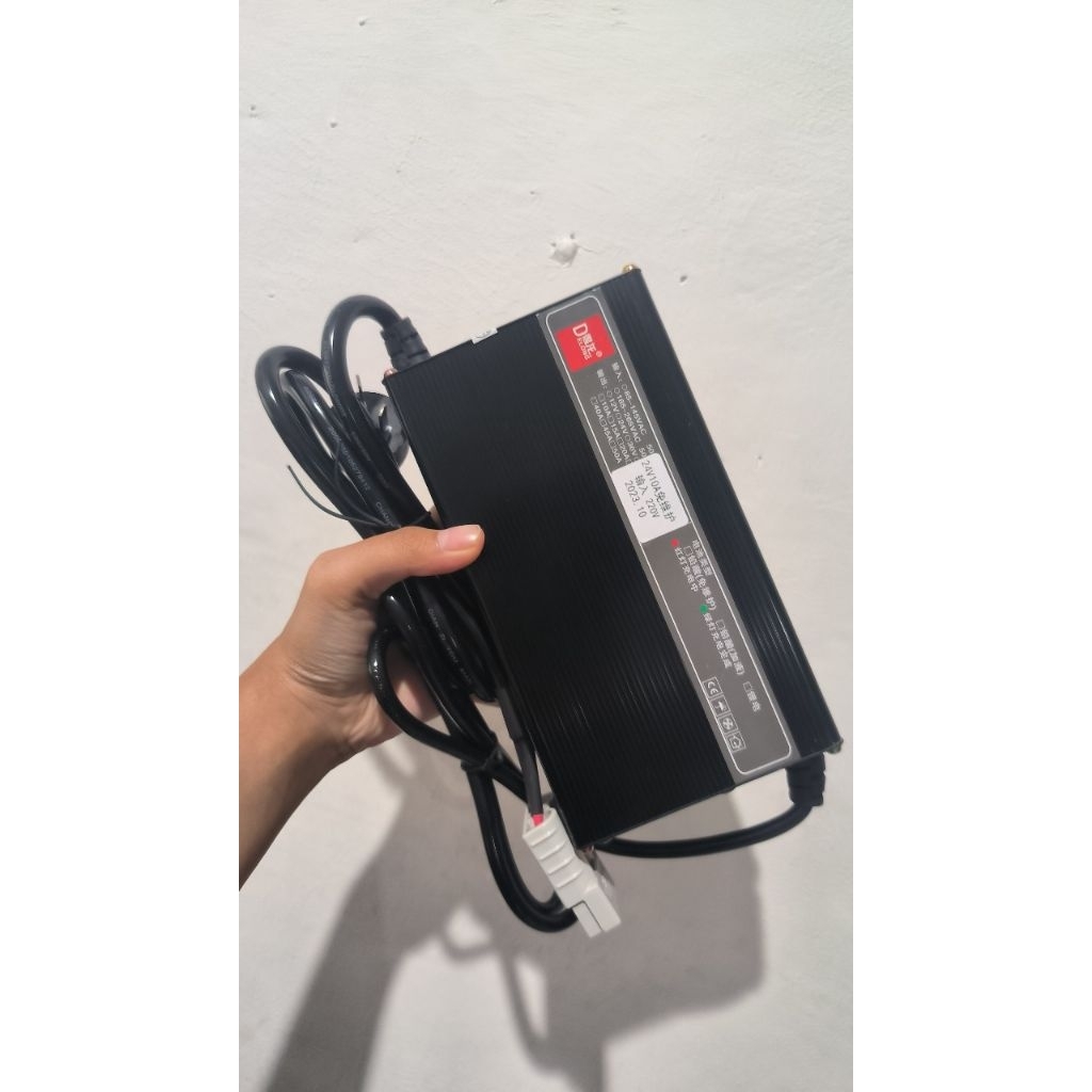 Battery Charger Forklift Electri Battery 24V 10A Casan Forklift Pallet