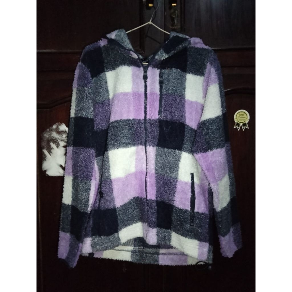 mantel wanita bulu motif