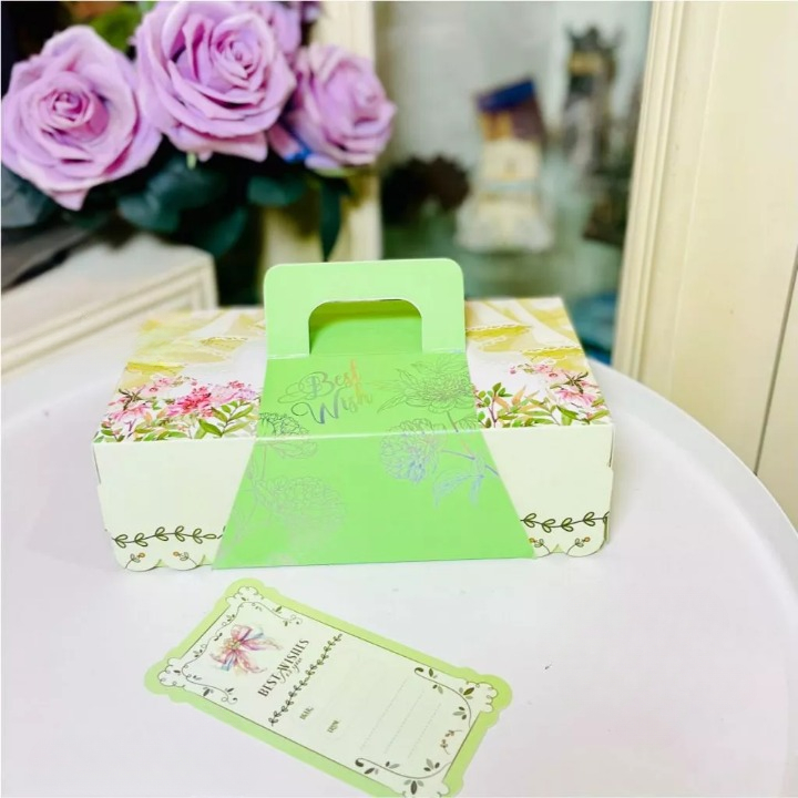 

Cake Box Kardus Tenteng Ukuran 22x12x7 Cm Cake Box Packaging Hampers Dus Kue Bolu