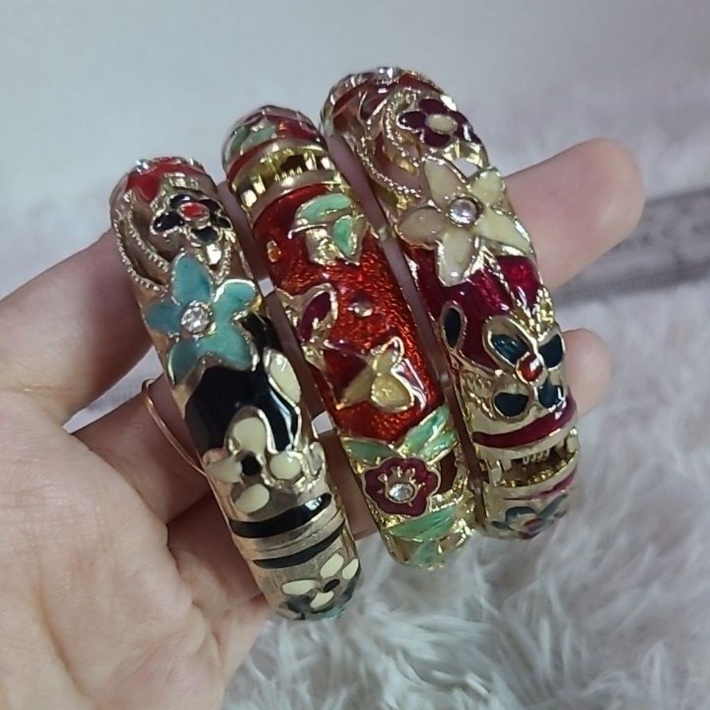 Perhiasan Gelang Tangan Etnik India Bangle Beagle Emas Imitasi Flower Bunga oleh-oleh souvenir Umroh