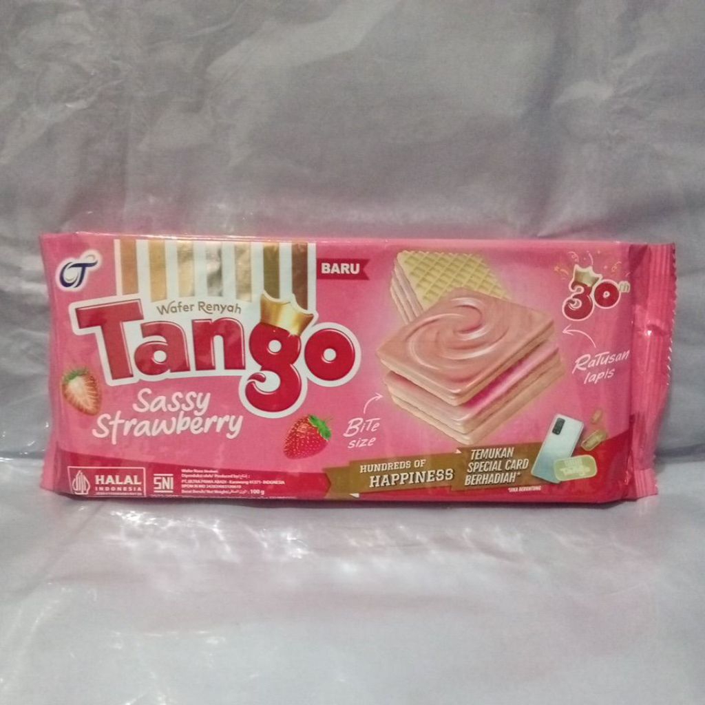 

Tango Wafer Sassy Strawberry 100g