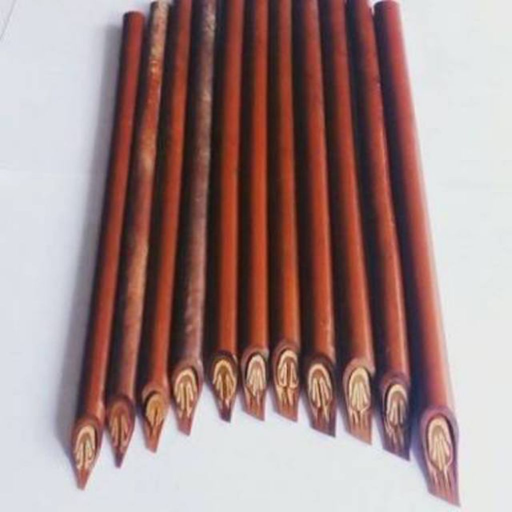 

Hanam pena kaligrafi sudah di raut 20-40cm