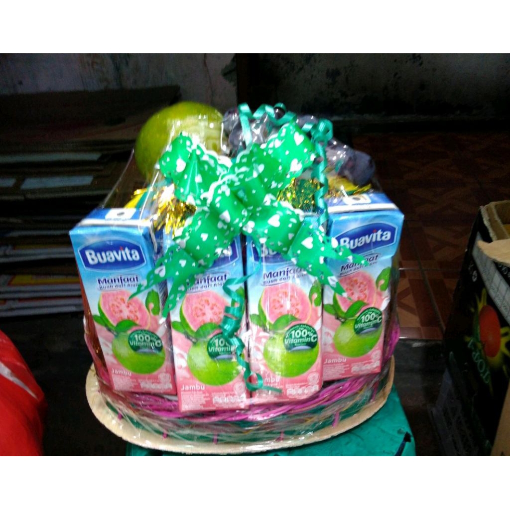 

Parcel buah + Buavita