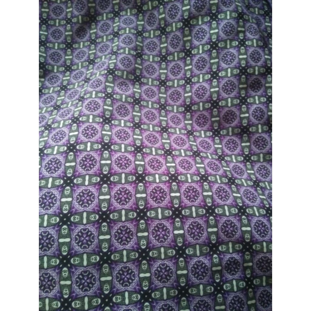 kain batik sekolah warna ungu