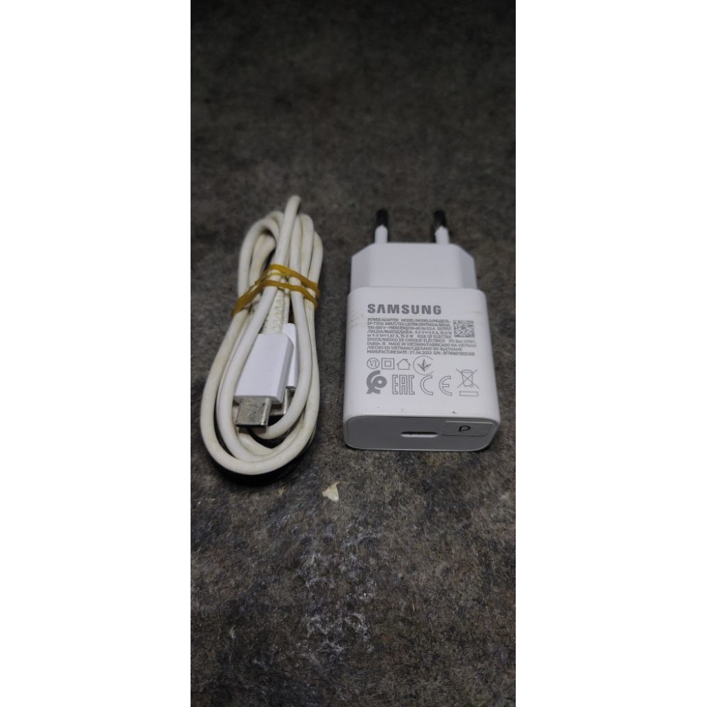 Charger Samsung ORIGINAL 100% 2A 15watt seken bawaan hp kabel tipe C to C