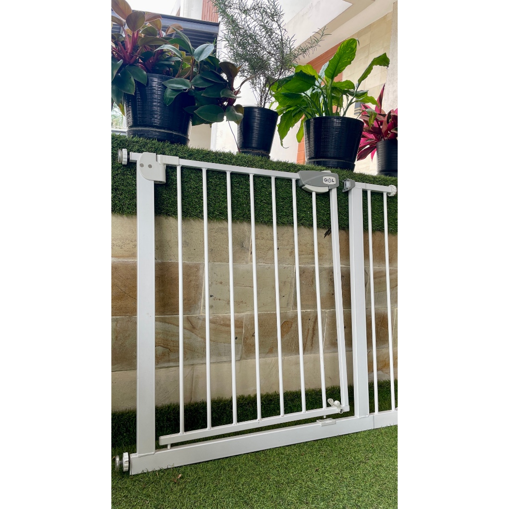 PRELOVED GOL Baby Safety Gate (Pagar Pengaman Pembatas Bayi)