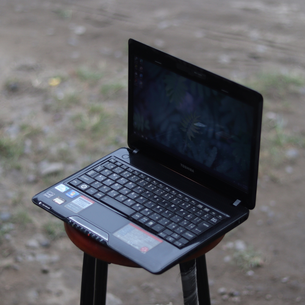 Laptop Toshiba untuk pelajar | slim Ringan dibawa Normal Siap pakai