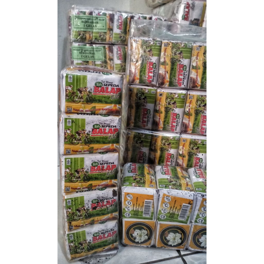 

Teh Sepeda Balap Melati Hijau kuning. 1 Bal (10 slop = 100 Pack) + Gelas Cantik