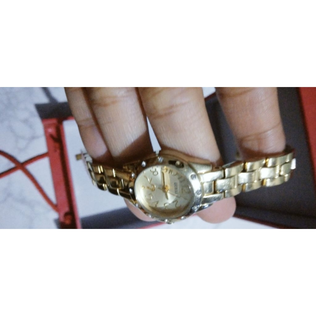 Preloved jam tangan guess