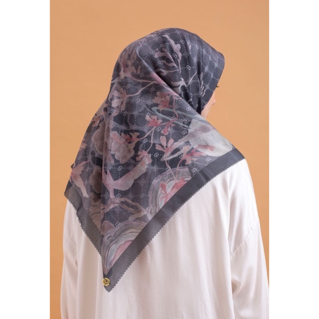 RARE ITEM Buttonscarves x Ria miranda hijab xanadu series (midnight)