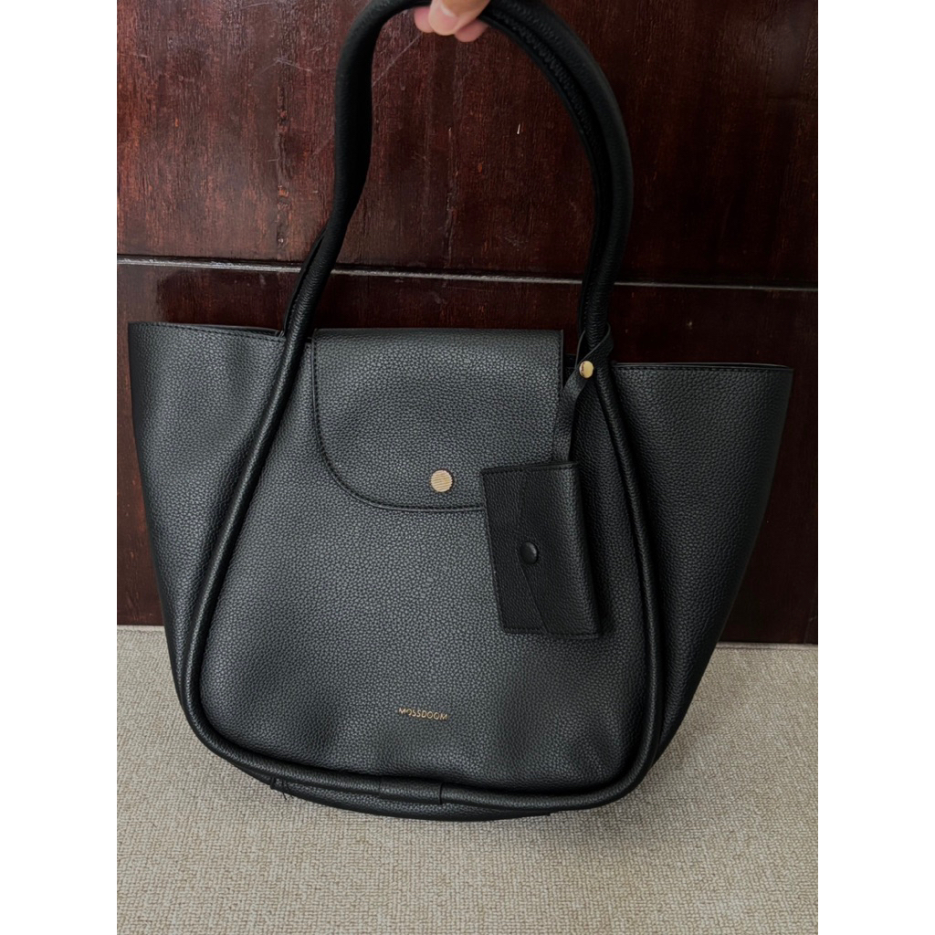 Totebag slingbag mossdom verite les catino bostanten