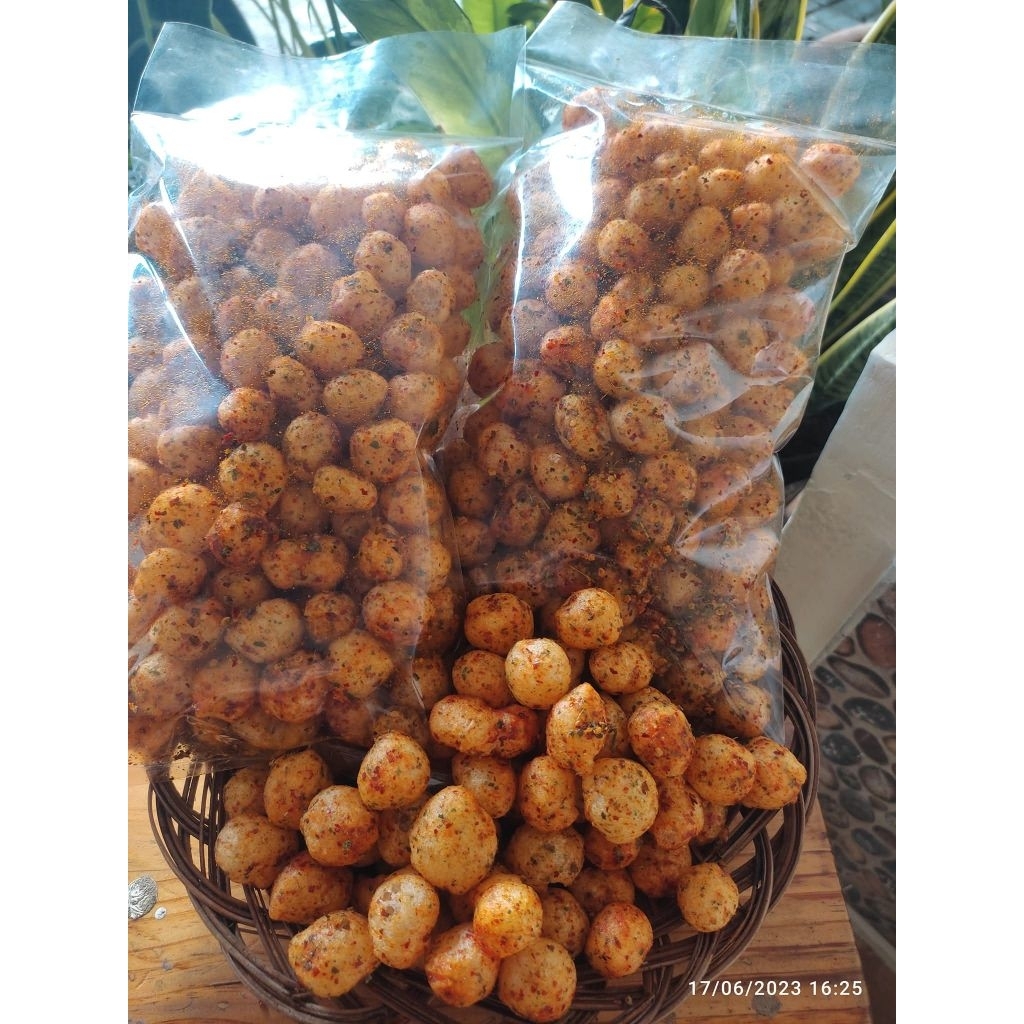 

cimol pedas daun jeruk 250gr