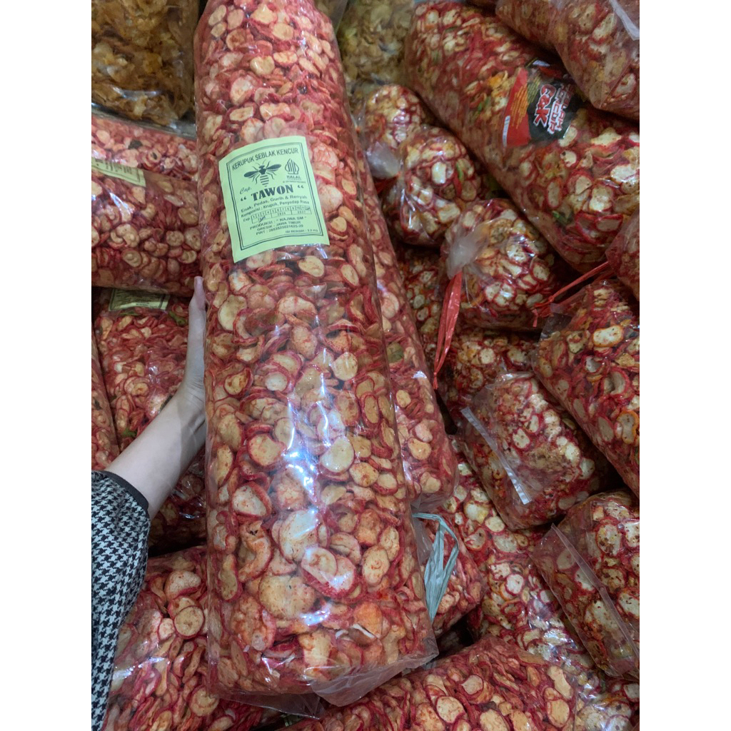 

KERUPUK SEBLAK KENCUR CAP TAWON