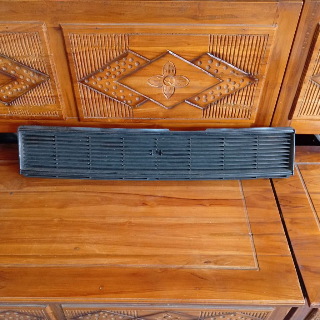 gril depan Corolla gl SE