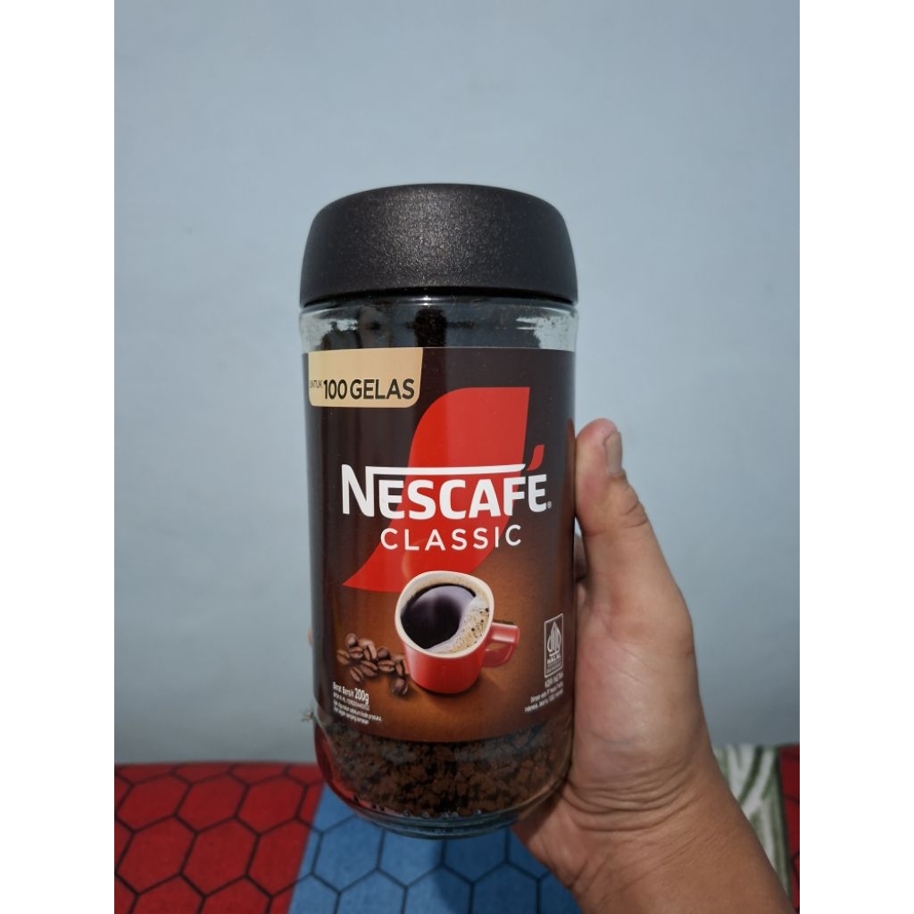 

NESCAFE CLASSIC KOPI HITAM INSTAN