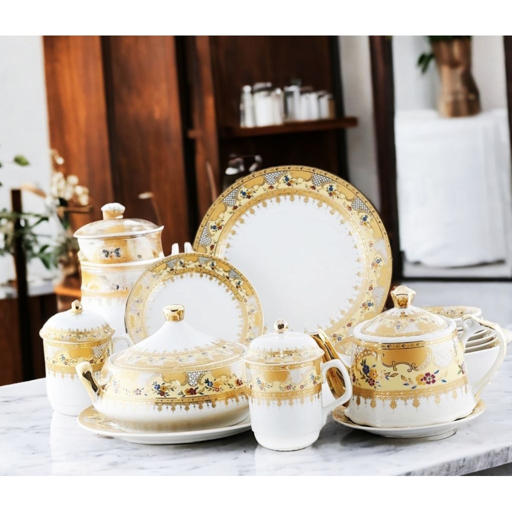Perlengkapan Makan Camelia D82 Vicenza, lengkap dengan 4 Piring VICENZA size 7 dan 10,5 inch, 7 Mang