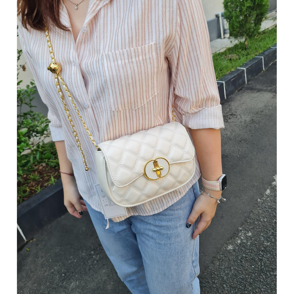 TAS SELEMPANG WANITA TALI PANJANG RANTE KULIT