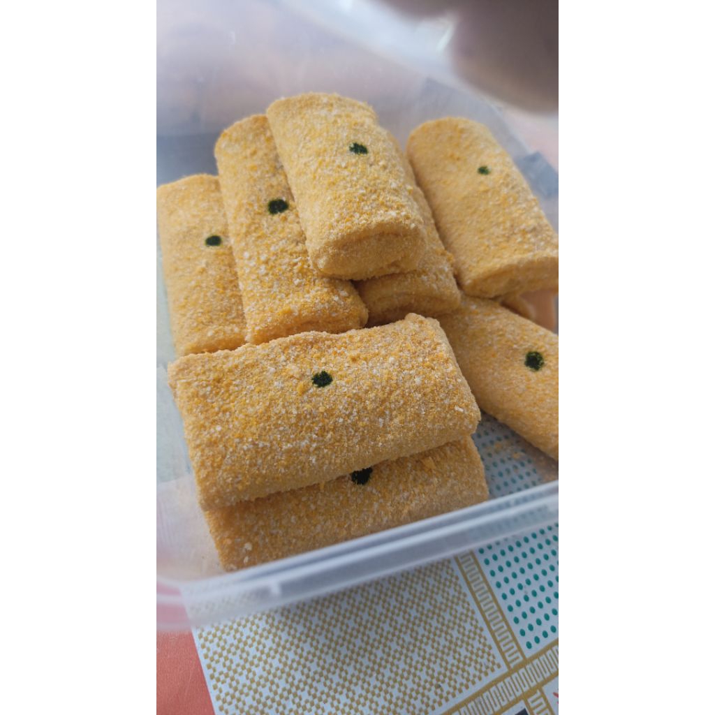 

risol sosis mayo pedas