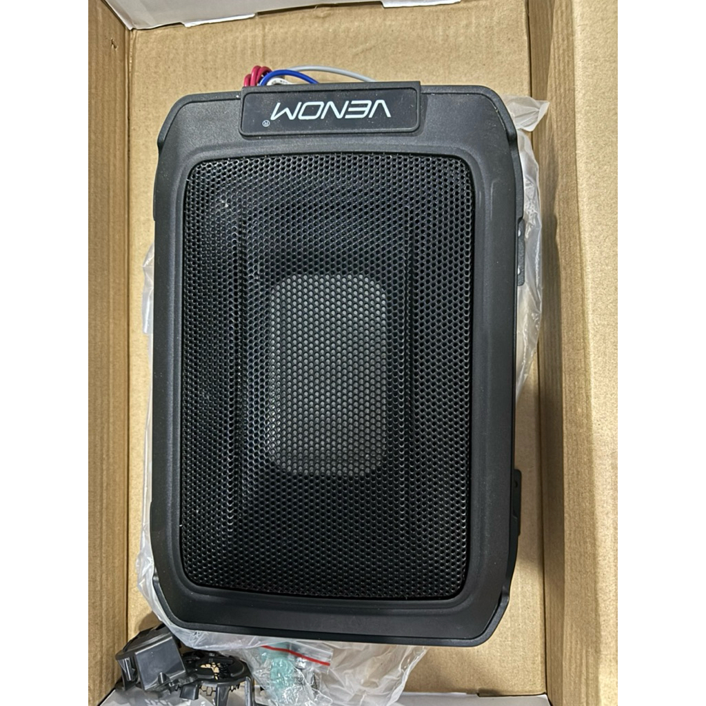 subwoofer kolong slim venom