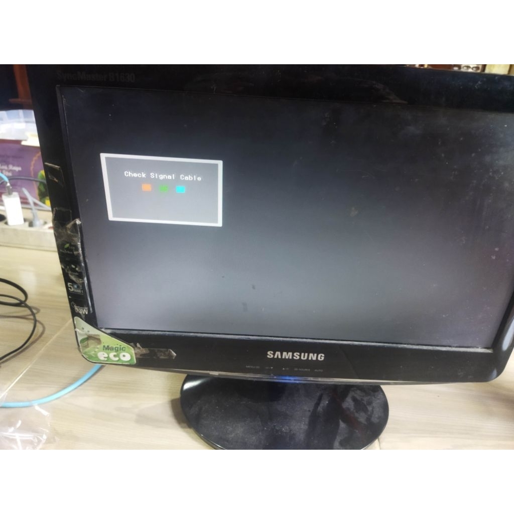 SAMSUNG MONITOR KOMPUTER PC 16 INCH PU16WS DESAIN ECO FRIENDLY 16"