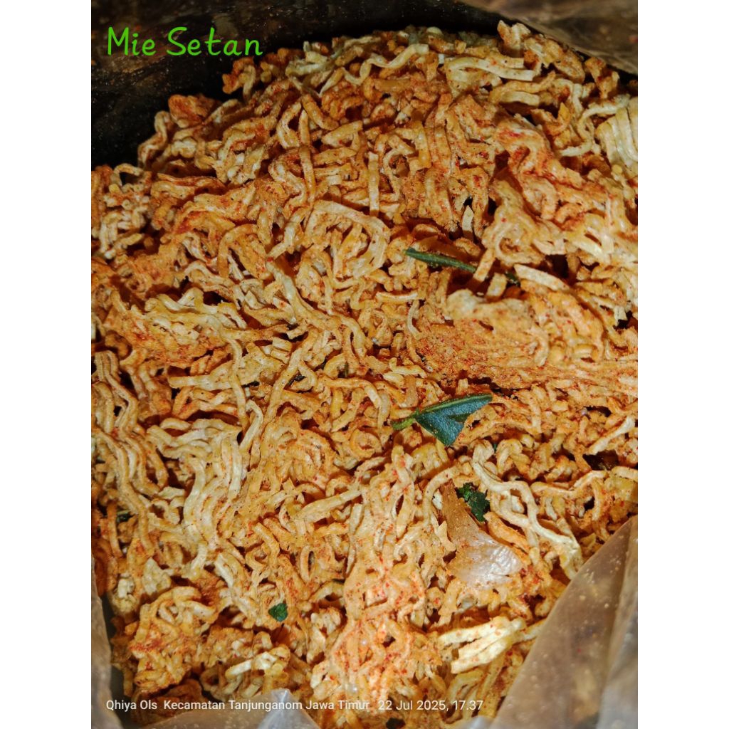 

Snack Cemilan Mie Setan Pedas Renyah 250g