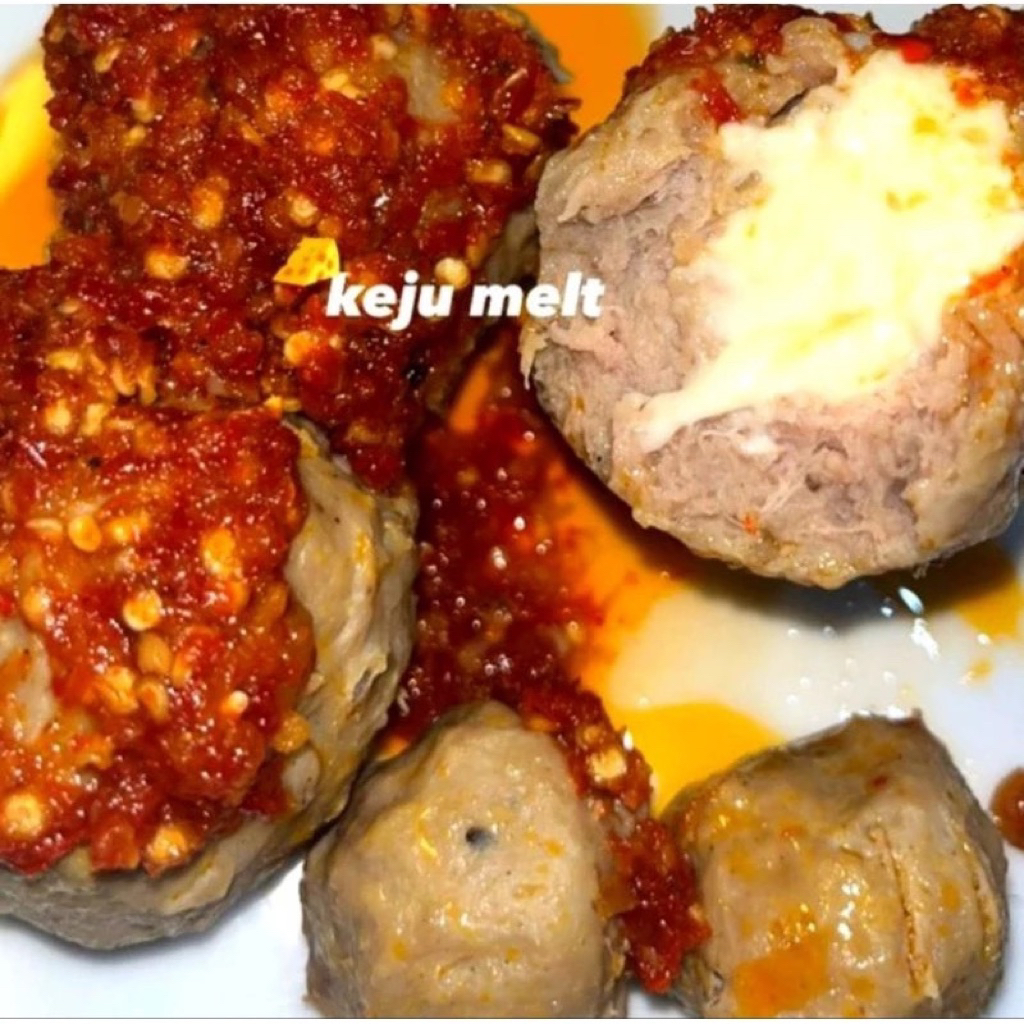 

ISI 4 BAKSO KEJU MERCON BAKSO FREE CHILI OIL