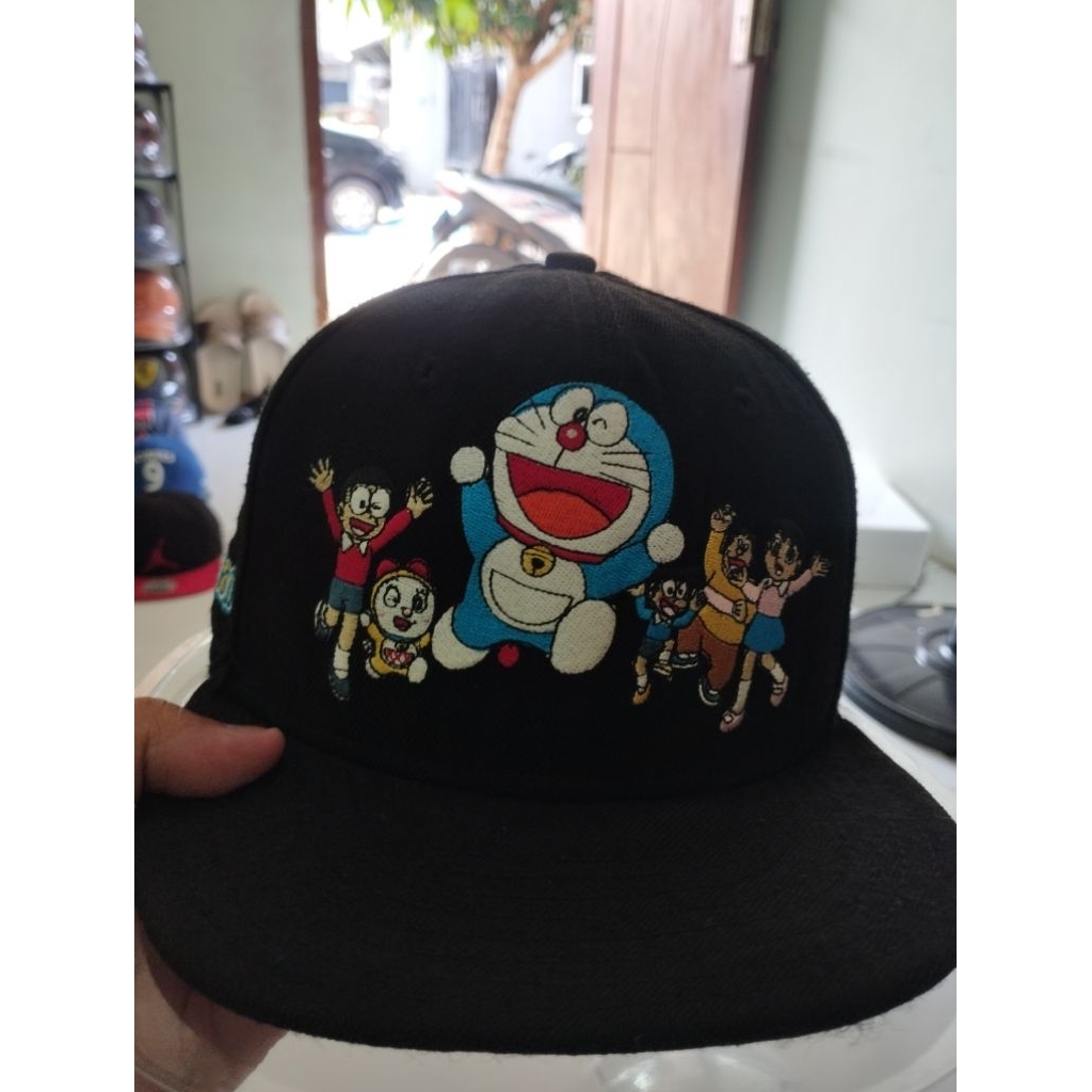 Topi New Era Doraemon Japan Market