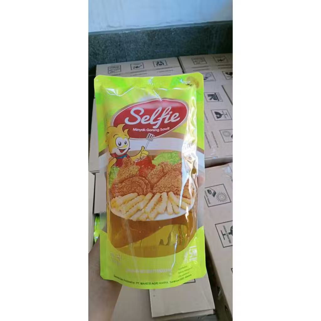 

Minyak Goreng Selfie 1L x 12pcs