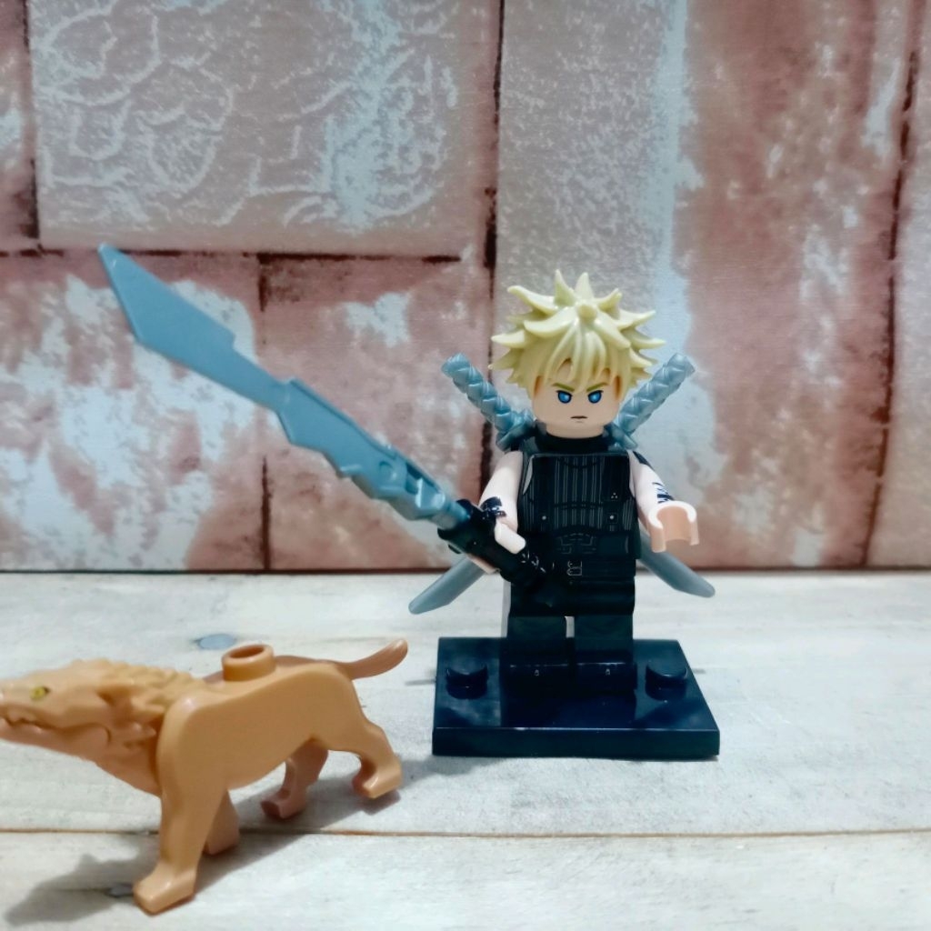 figure cloud strife figure final Fantasy VII figure ff7 cloud strife