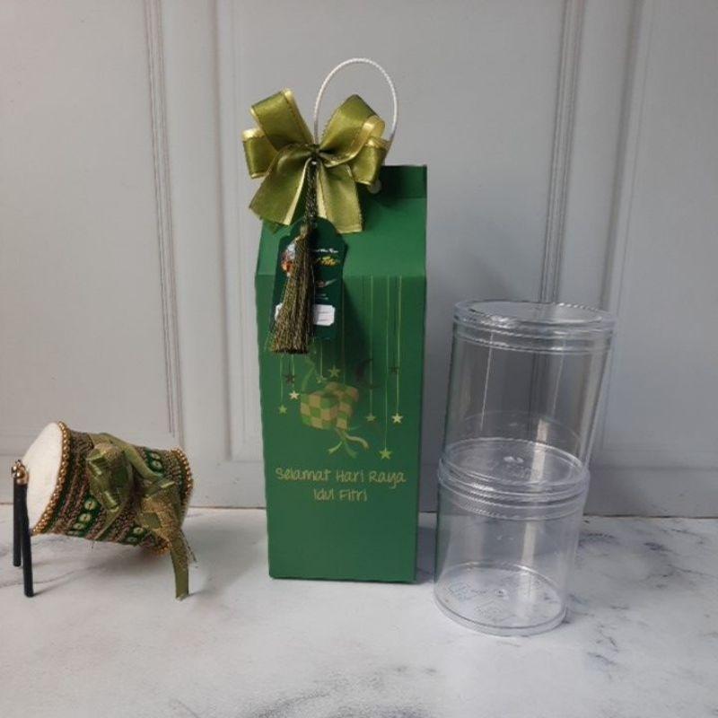 

Cake Box Kue Cookies Lebaran isi 2 Toples Jar 600ml Packaging Kuker Hampers