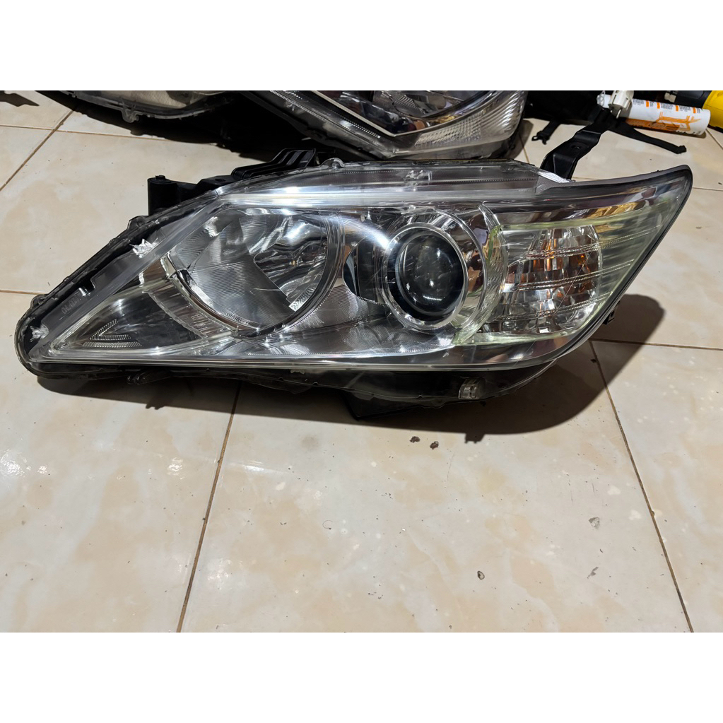 headlamp Toyota camry 2013 kiri