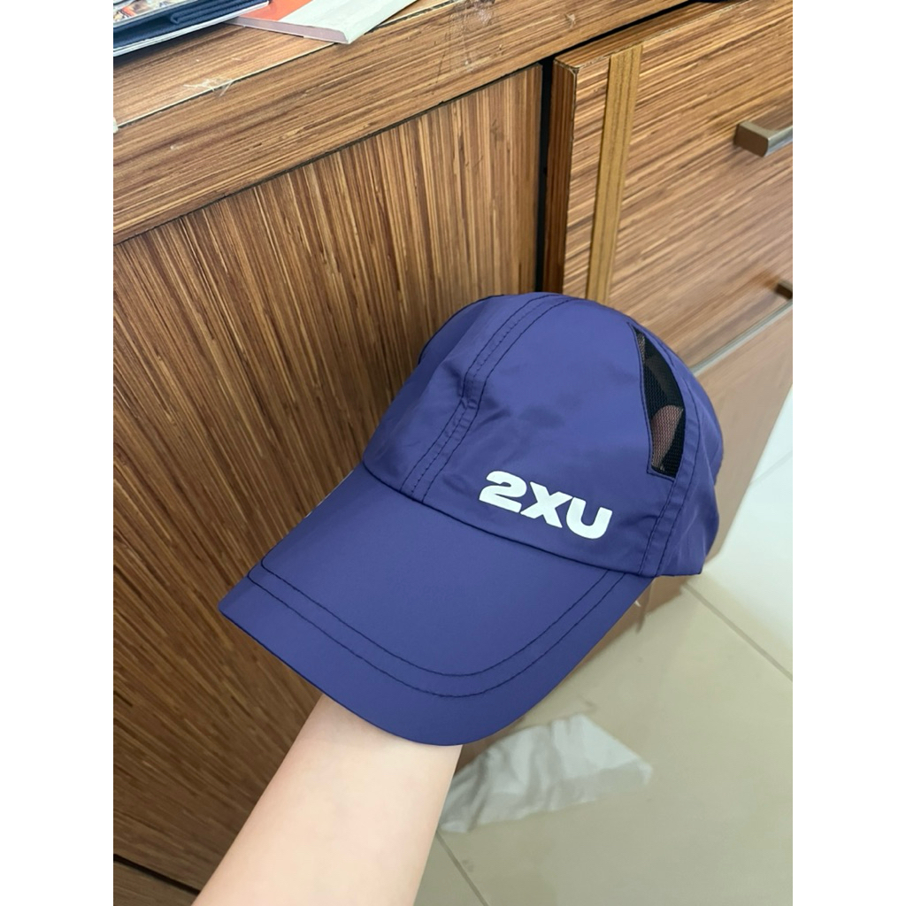 2XU ORIGINAL Running Cap/Topi Olahraga Ungu