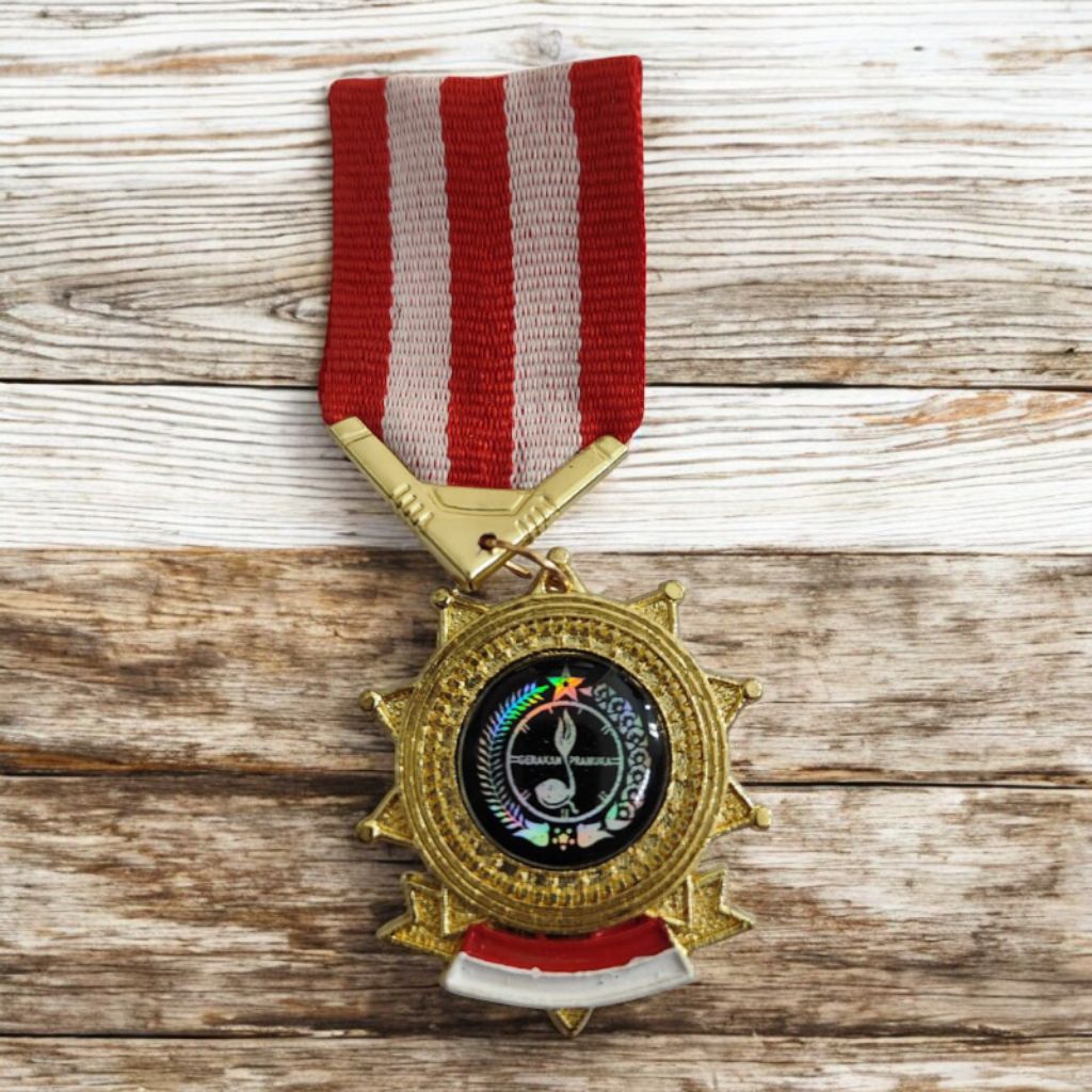 

Tiska Logam Warna Emas Pramuka Kegiatan Tigor – Aksesoris Tiska Logam SMP SMA Penggalang Penegak Terbaru Perlengkapan Pramuka