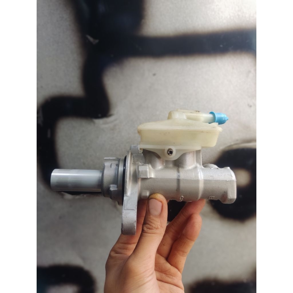 Master rem Toyota Alphard 2400cc